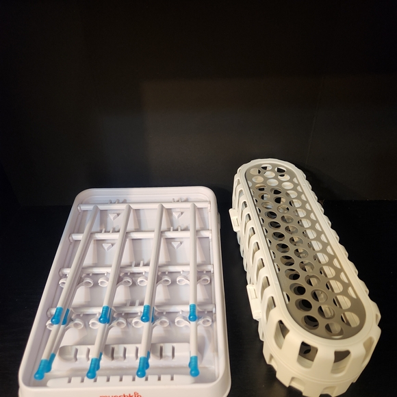 Munchkin Other - Munchkin White and Blue Bottle Drying Rack And Dishwasher Organizer